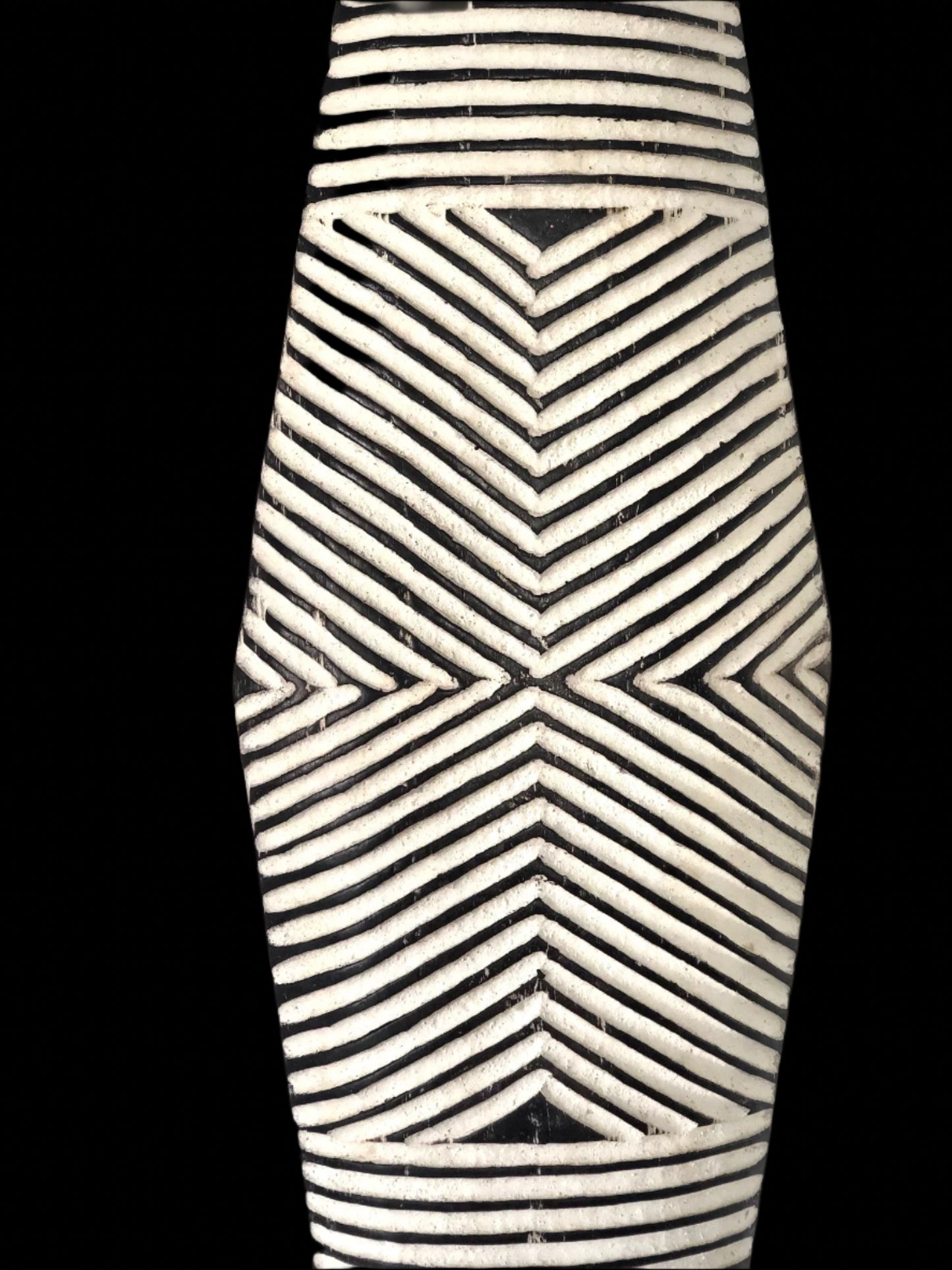 Cameroon Shield Large