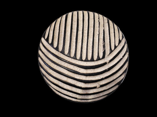 Cameroon Shield 30cm