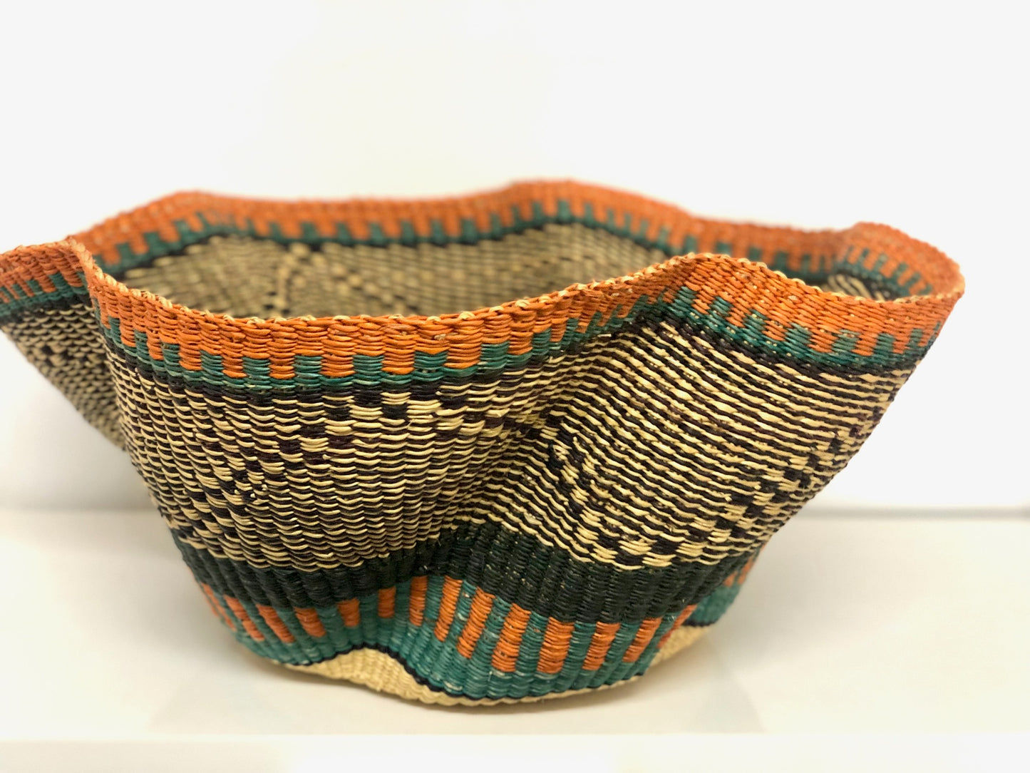 Open Wavy Basket