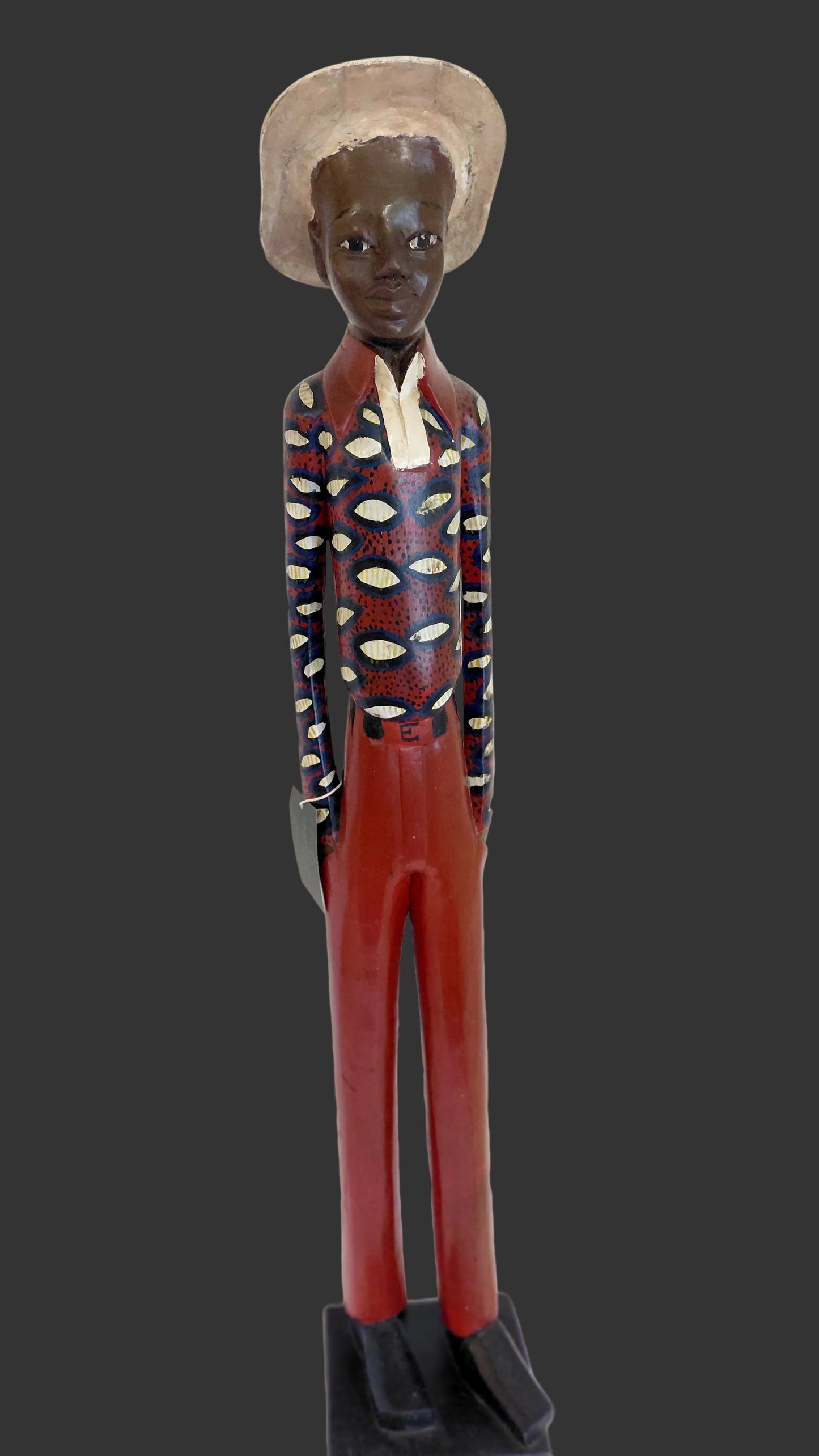 Colonial Man carving 2m height