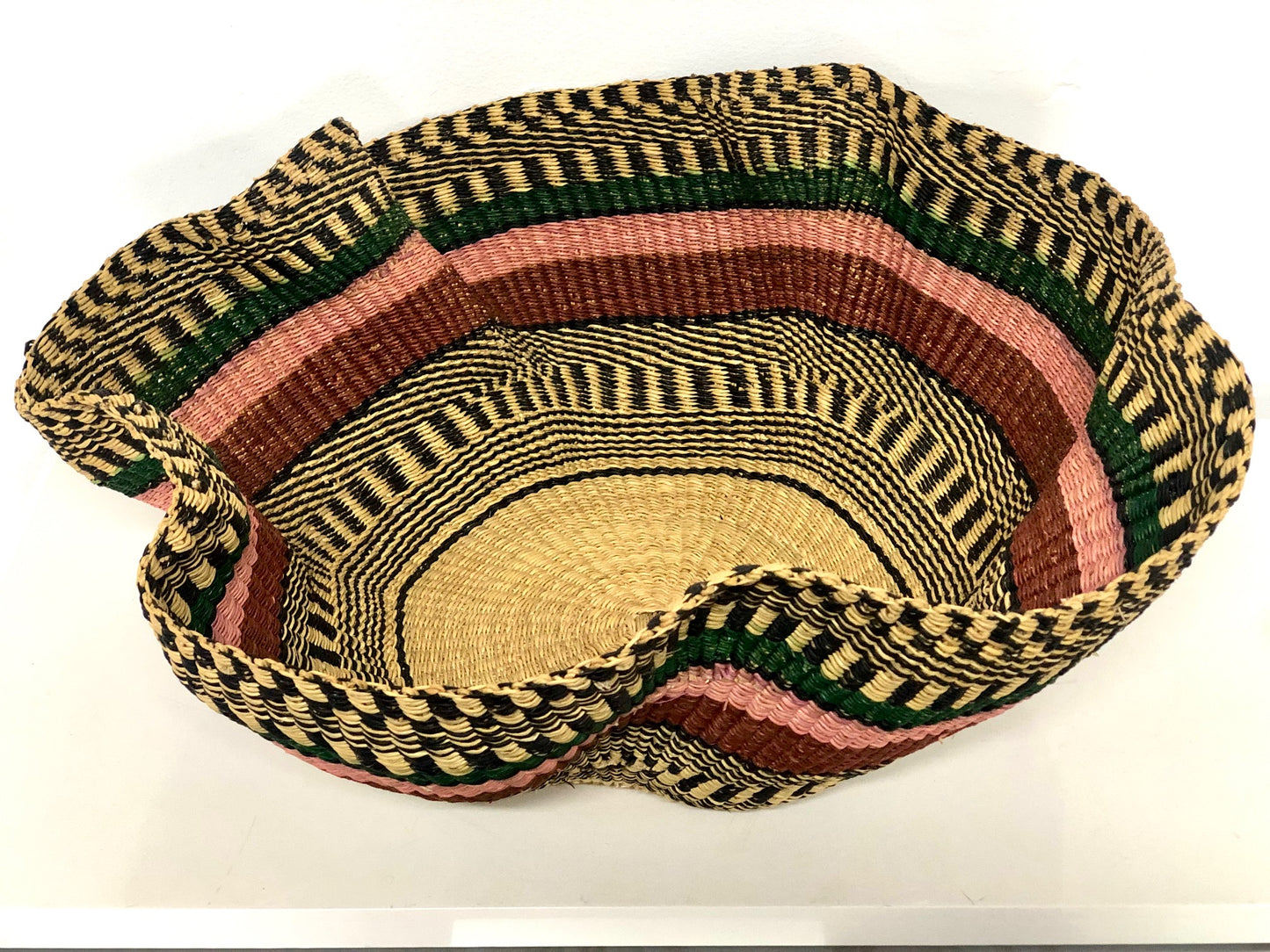 Open Wavy Basket