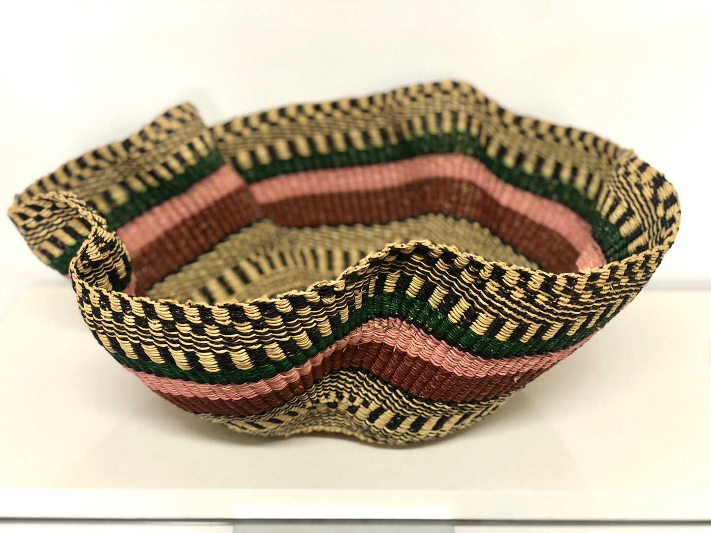 Open Wavy Basket