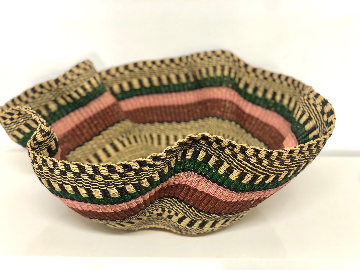 Open Wavy Basket